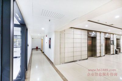 中心商务大厦高性价比写字楼出租 购物公园旁，电梯直达，业主直租